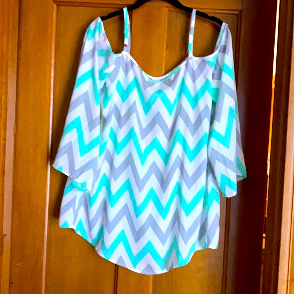 Racers Off the shoulder blouse